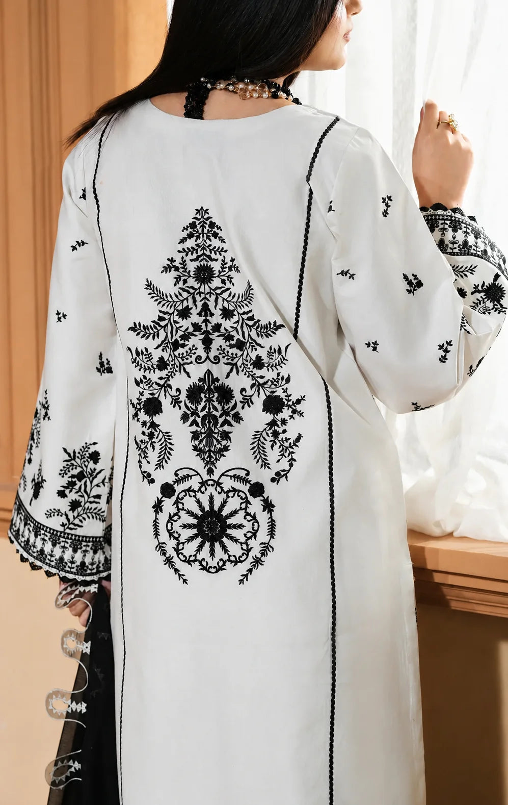 Three-Piece Stitched Embroidered Lawn Cotton– D08