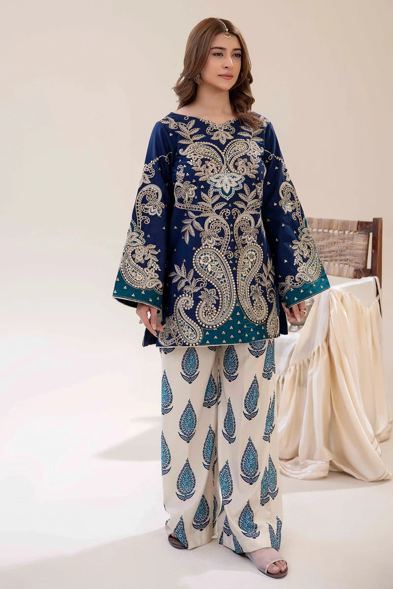 Luxe Pret two piece embroidered AD06