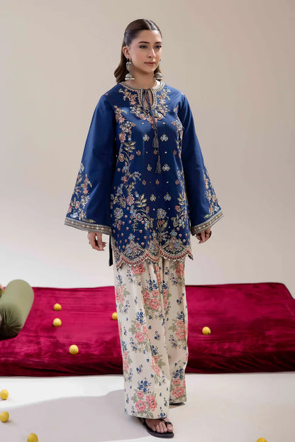 Luxe Pret two piece embroidered AD08